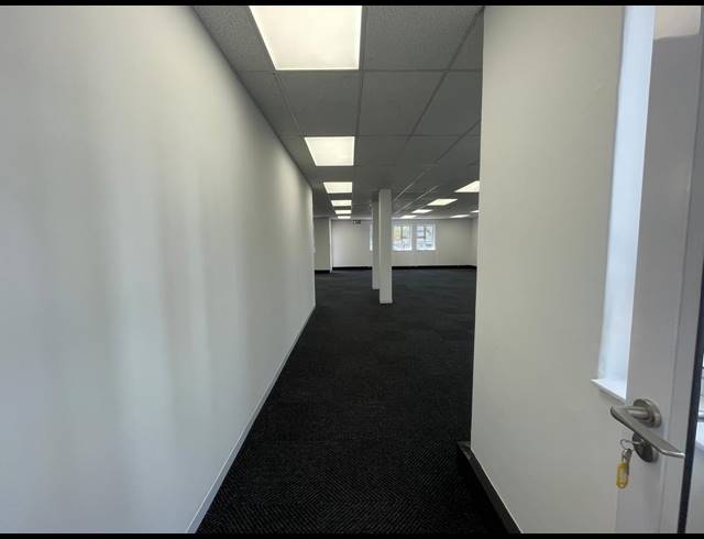 376M² OFFICE TO LET IN BRYANSTON